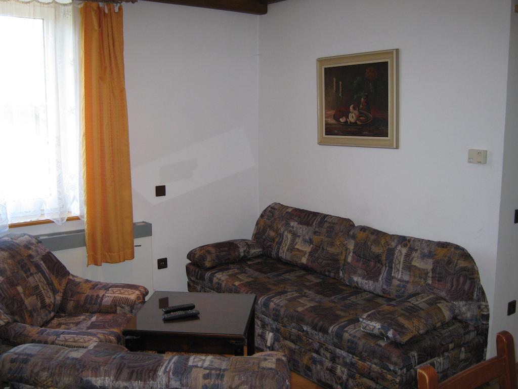 Privat Apartma Ulrych Liberec Buitenkant foto