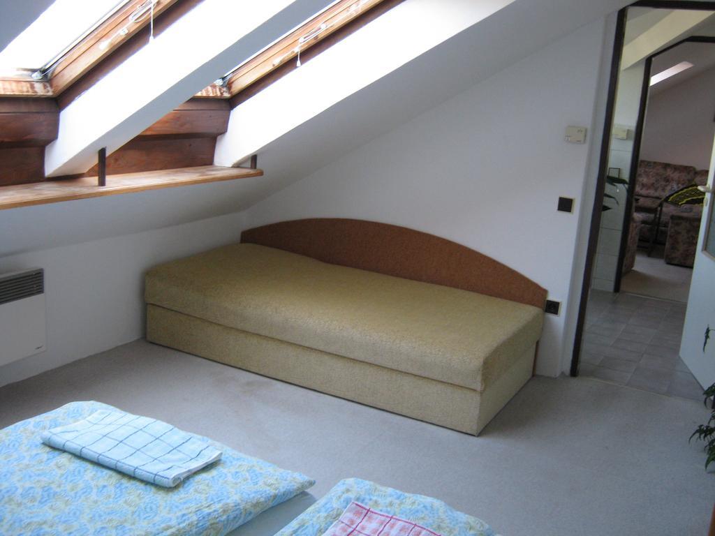 Privat Apartma Ulrych Liberec Kamer foto