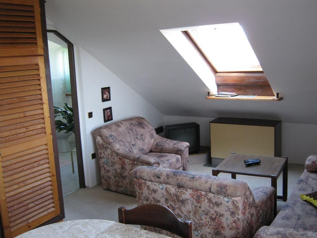 Privat Apartma Ulrych Liberec Kamer foto